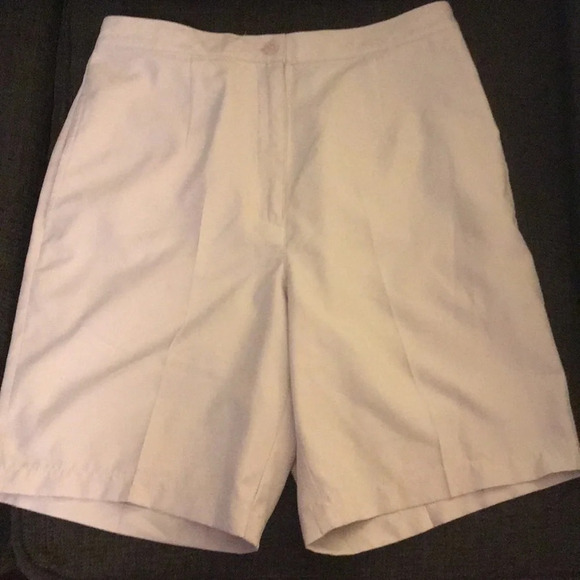 LizGolf size 10 khaki‎ shorts - Picture 1 of 5